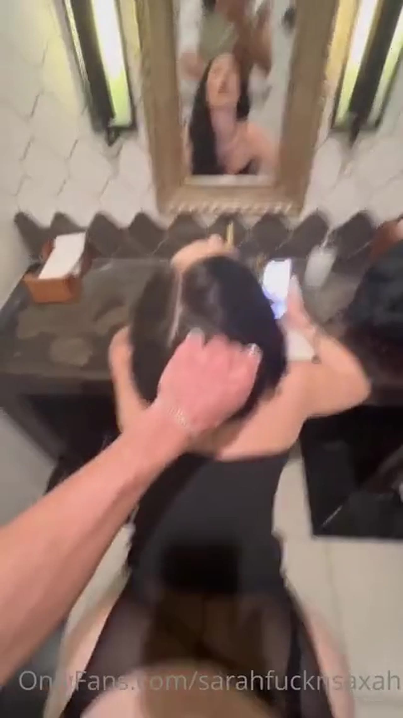 Sarahsaxah Sneaky